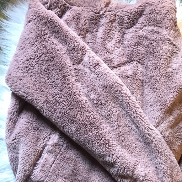 forever 21 fuzzy sweatshirt - Picture 1 of 1